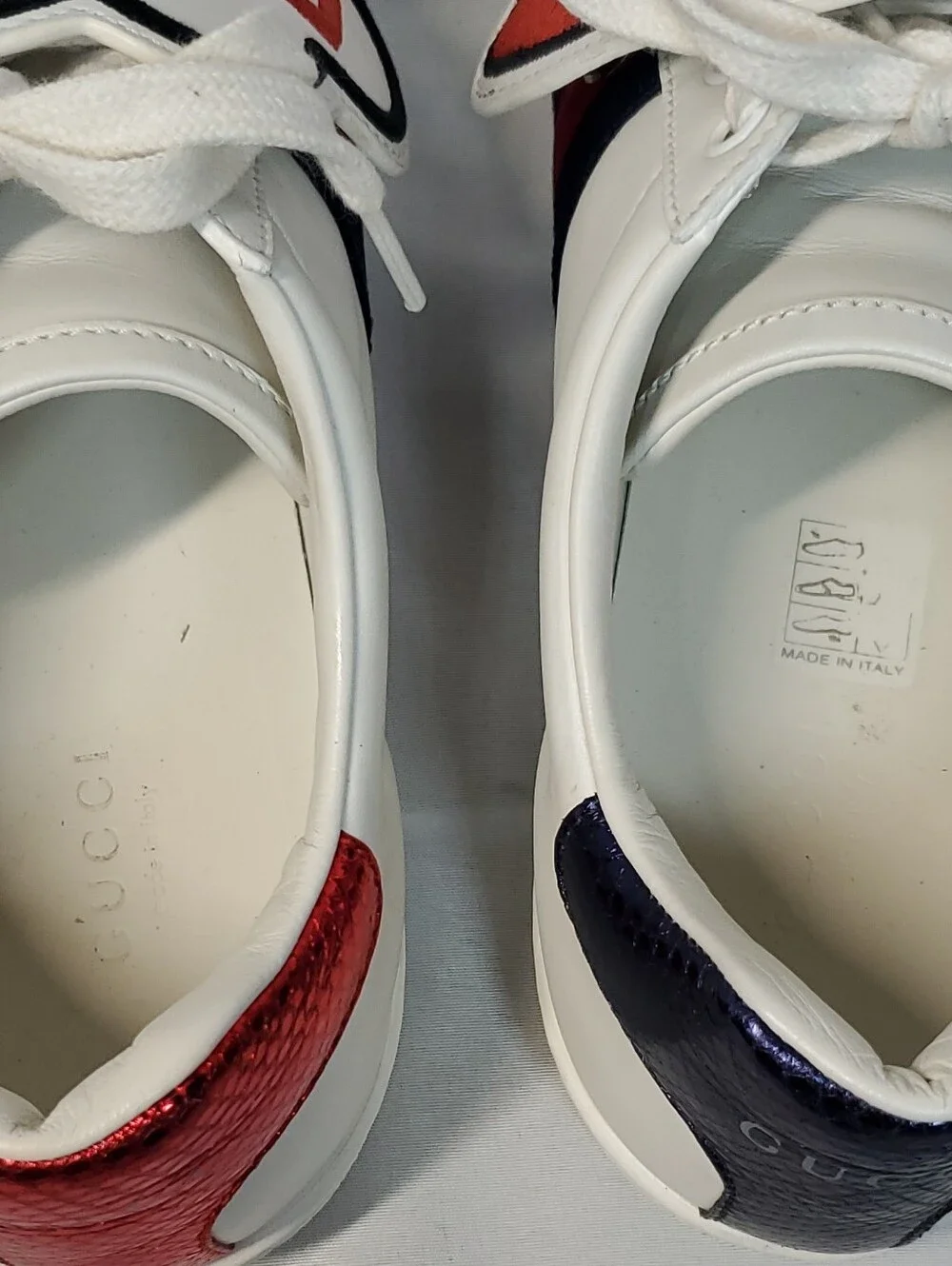 Gucci Ace Blind for Love White Leather Low Top Lace-Up Sneakers Red/Blue Mens 7